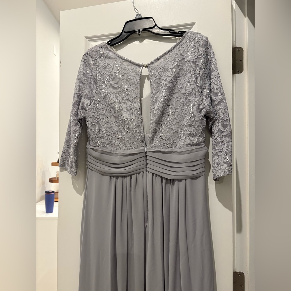 Mother of the bride formal gray lace dress size L - Picture 5 of 10